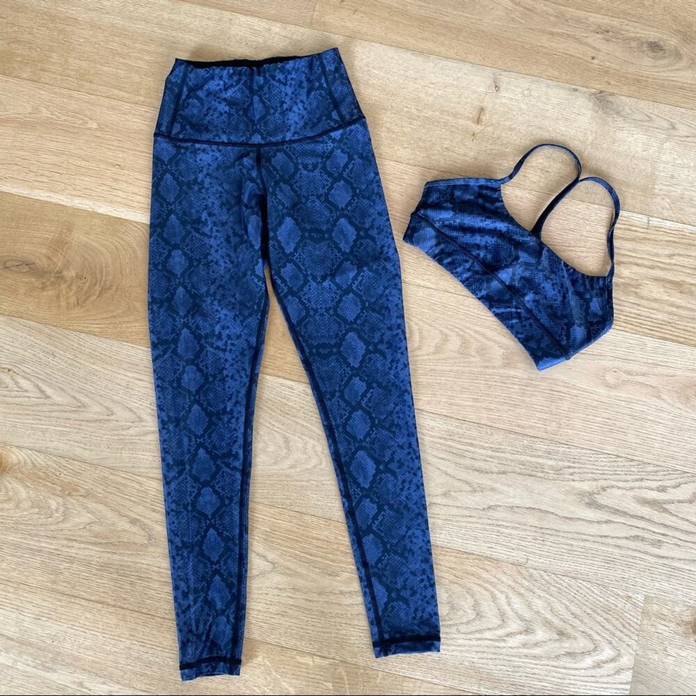 CHRLDR Snake Victory Sports Bra & High Waisted Leggings in Blue